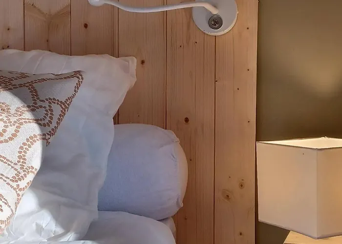 Sous Le Tilleul Apartment